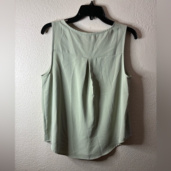 MINE Sage Green Tank Top with Relaxed Fit L - Picture 4 of 9